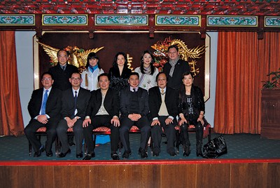 英國議會唯一華裔議員探訪曼徹斯特華人社團